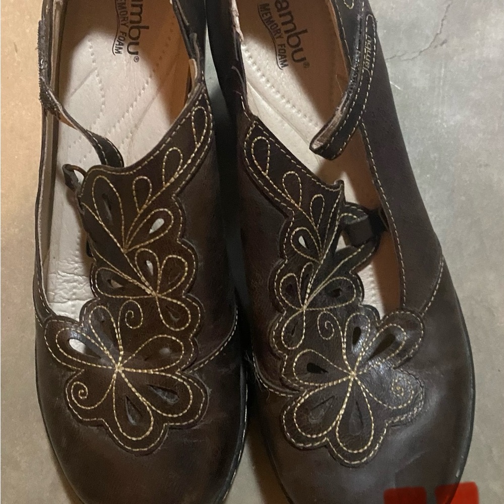 Jambu Dark Brown Floral Cutout Heels
